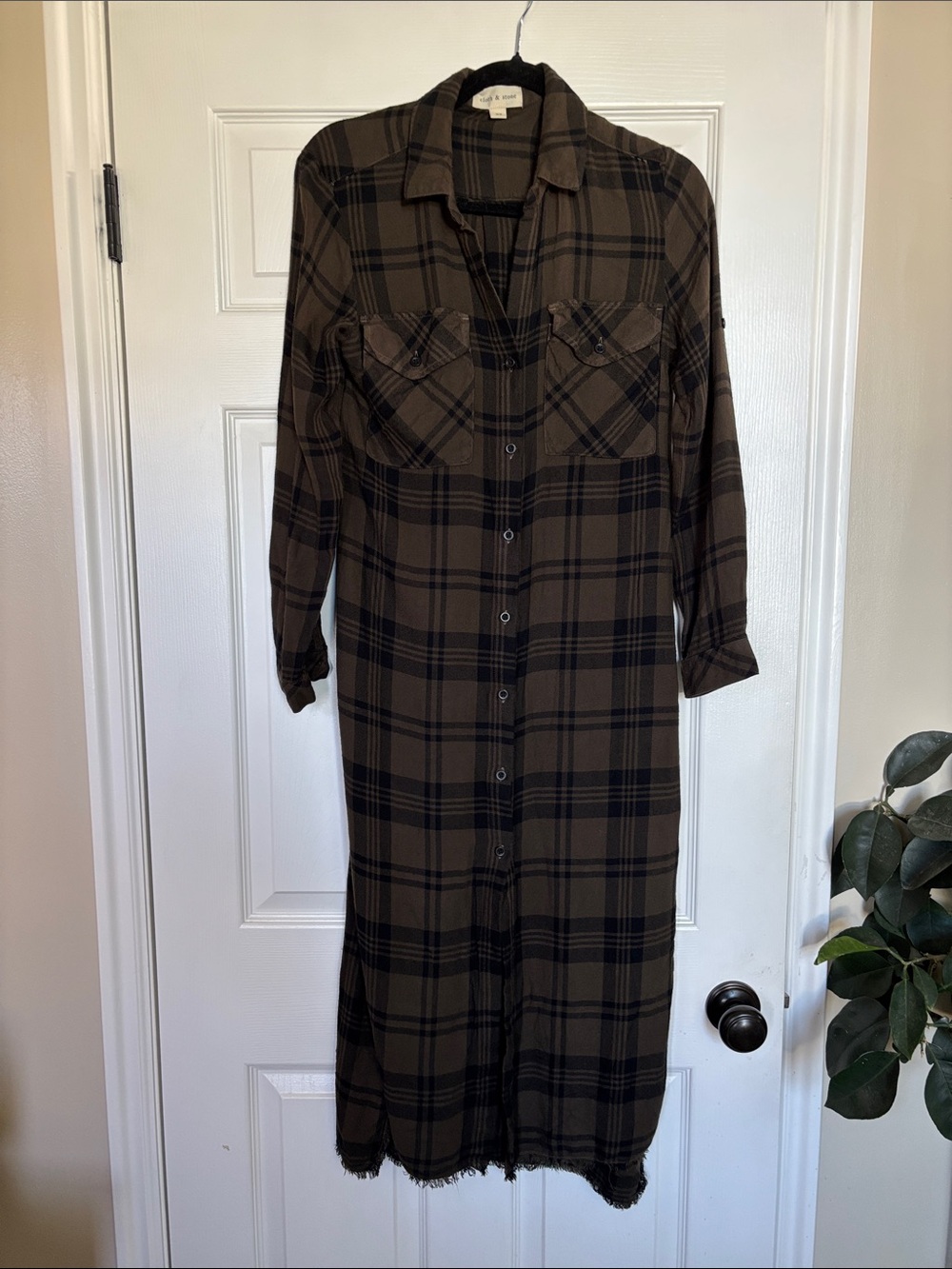 cloth & stone Brown and Black Plaid Long Sleeve Shirt Dress